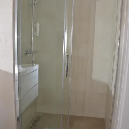 アパート Oxygen Delux ワルシャワ